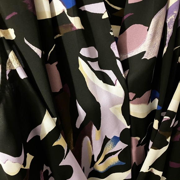 Dana Buchman Wrap Top - Picture 5 of 5